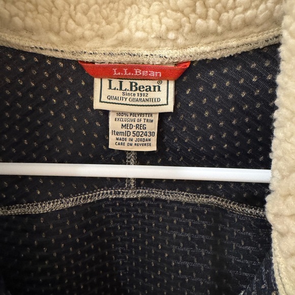 LL Bean Cream Sherpa Fleece Vest - Size Medium - Picture 4 of 4